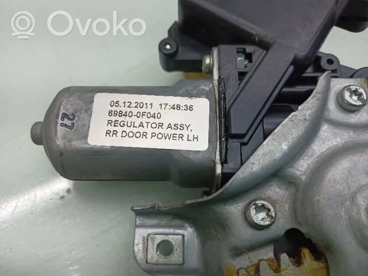 Toyota Verso Takaikkunan nostomekanismi ilman moottoria 698400F040