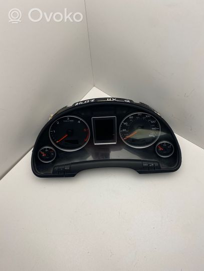 Audi A4 S4 B7 8E 8H Geschwindigkeitsmesser Cockpit 8E0920983A