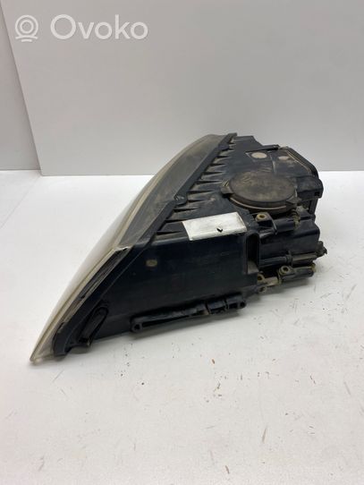 Volkswagen Touareg I Lampa przednia 7L6941016