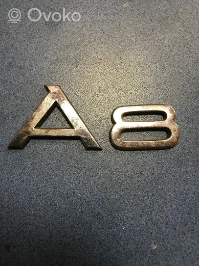 Audi A8 S8 D3 4E Logo, emblème de fabricant 