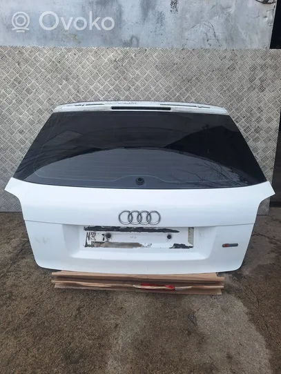 Audi A3 S3 8P Takaluukun/tavaratilan kansi 