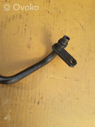 Volkswagen PASSAT B5.5 Gearbox oil cooler pipe/hose 8D0317819P