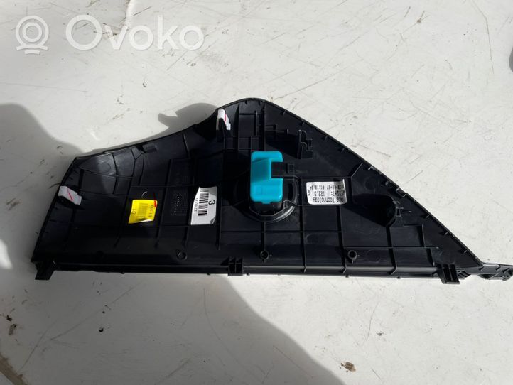 KIA Rio Kojelaudan sivupäätyverhoilu 84791H8100