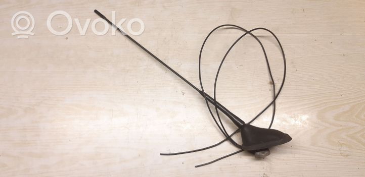 Alfa Romeo 166 Radion antenni 