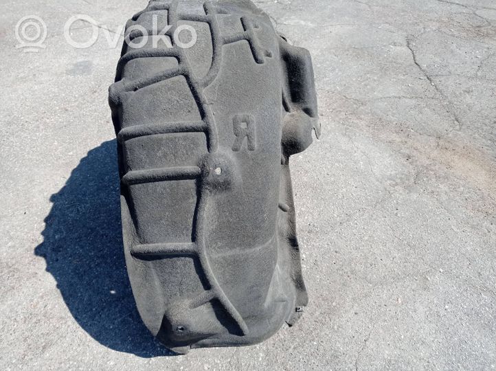 Audi A4 S4 B9 Задний подкрылок 8w0810172f