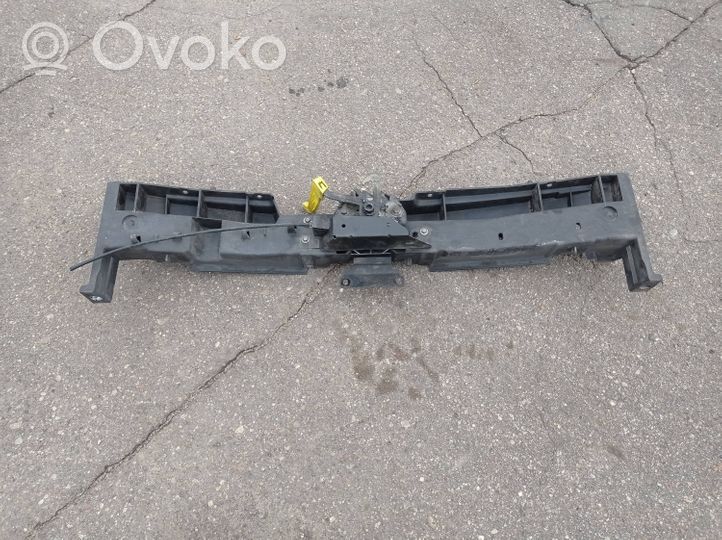 Citroen C3 Picasso Ylempi jäähdyttimen ylätuen suojapaneeli 9681810080