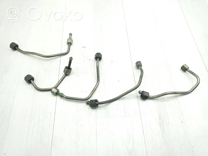 Ford Mondeo MK IV Fuel injector supply line/pipe 