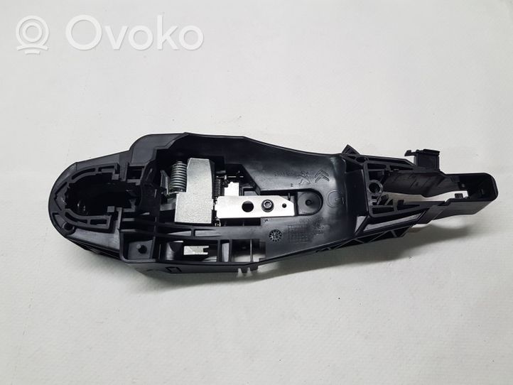 Peugeot 3008 II Support serrure de loquet coffre 9822245180