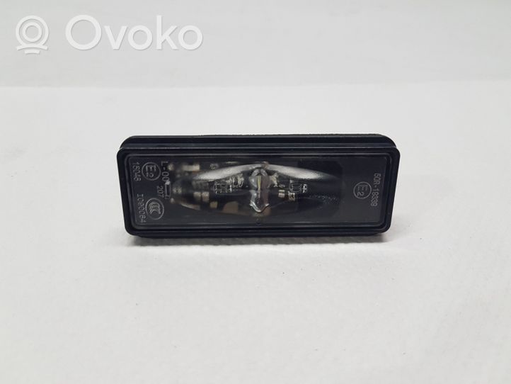 Citroen C5 Aircross Takatavaratilan sisävalo 9815226680