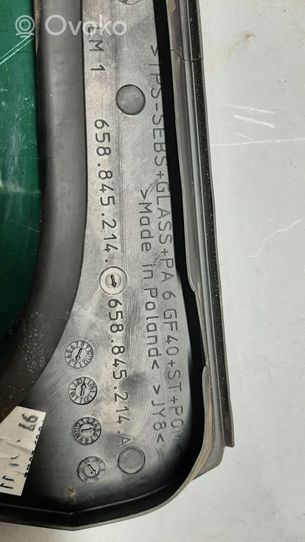 Skoda Kamiq Vetro del deflettore posteriore 658845214A