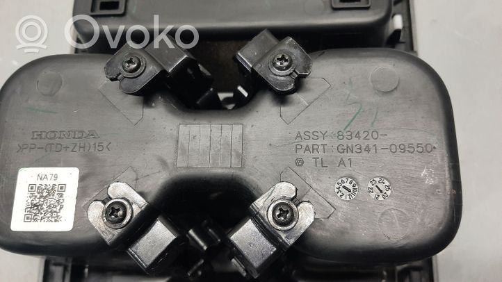 Honda CR-V Uchwyt na kubek deski rozdzielczej 83420GN34109550