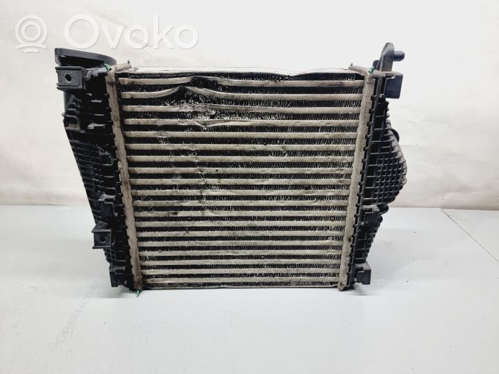 Audi SQ7 Chłodnica powietrza doładowującego / Intercooler 4M0145804R