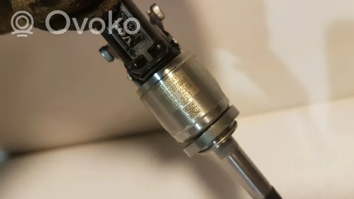 Volvo V40 Cross country Injecteur de carburant 31303495