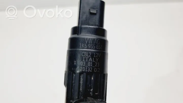 Skoda Karoq Windscreen/windshield washer pump 1K6955651