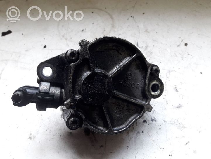 Ford Focus Vacuum pump 