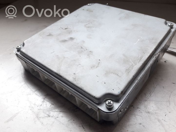 Toyota Corolla Verso AR10 Calculateur moteur ECU 896610F070