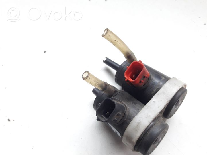 Opel Frontera B Windscreen/windshield washer pump 