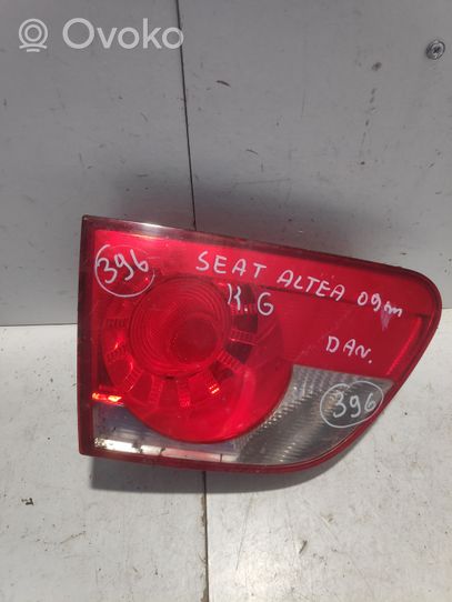 Seat Altea Lampy tylnej klapy bagażnika 5P8945093E