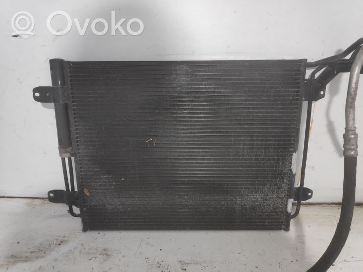 Volkswagen Tiguan Jäähdyttimen lauhdutin (A/C) 5N0820411C