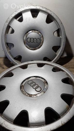 Audi A2 R 15 riteņa dekoratīvais disks (-i) 8Z0601147A