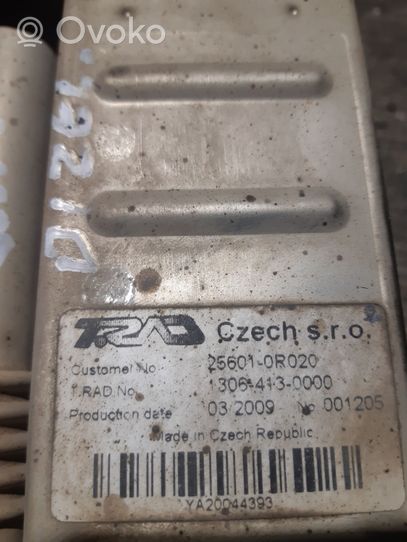 Toyota Avensis T270 Refroidisseur de vanne EGR 256010R020