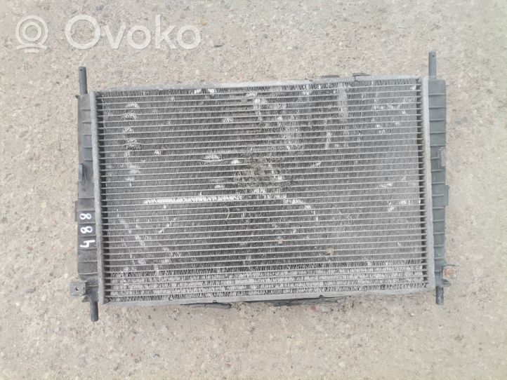 Ford Mondeo Mk III Radiateur de refroidissement 1S7H8C342AE