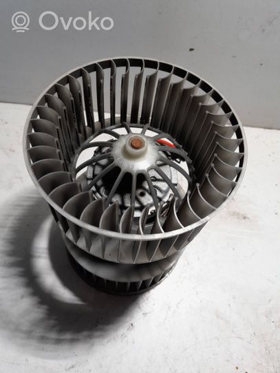 BMW X3 E83 Ventola riscaldamento/ventilatore abitacolo 0130101133