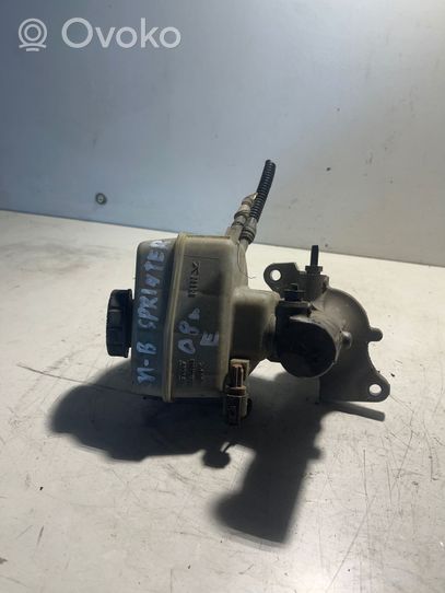 Mercedes-Benz Sprinter W906 Power steering fluid tank/reservoir 