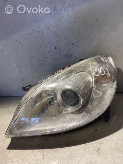 Mercedes-Benz B W245 Lampa przednia A1698201761