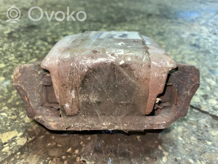 Toyota Corolla Verso E121 Rear brake caliper 