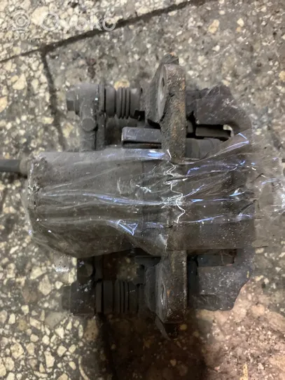 Toyota Corolla Verso E121 Rear brake caliper 