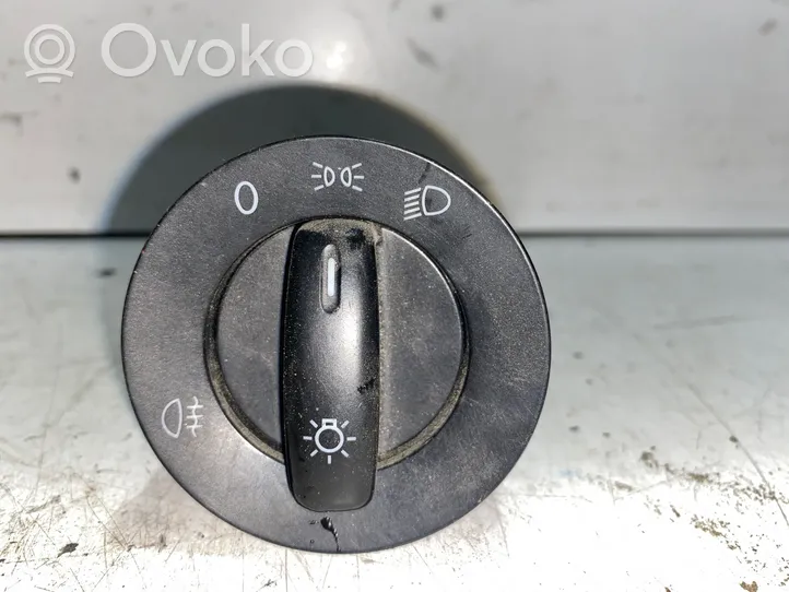 Volkswagen Caddy Light switch 