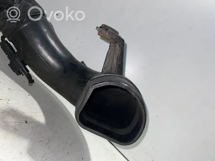 Hyundai Santa Fe Część rury dolotu powietrza 282122B100