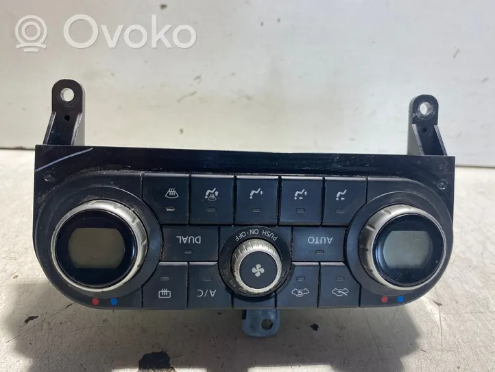 Nissan Qashqai Oro kondicionieriaus/ klimato/ pečiuko valdymo blokas (salone) 27500JD40B