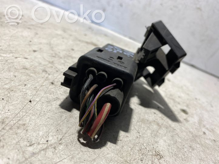 0281003038 Volkswagen PASSAT B6 Glow plug preheat relay, 30.00 € RRR