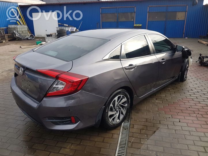 Honda Civic X Tłok z korbowodem 