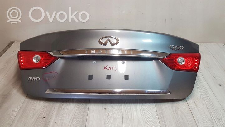 Infiniti Q50 Malle arrière hayon, coffre 