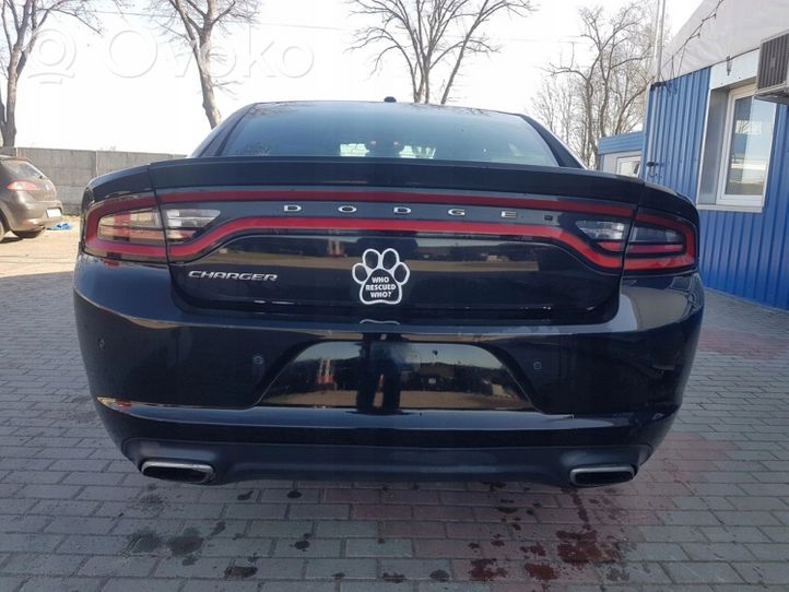 Dodge Charger Задний конец (сторона) 