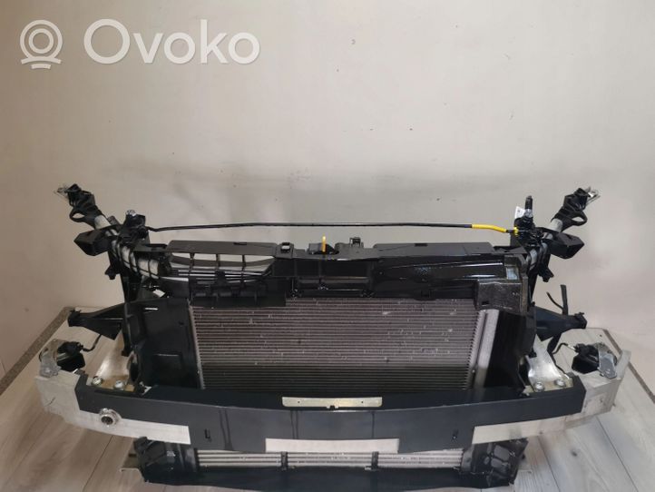 Infiniti Q30 Staffa del pannello di supporto del radiatore 