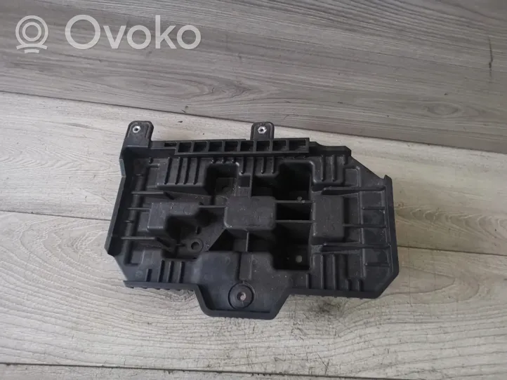 Hyundai Santa Fe Battery box tray 