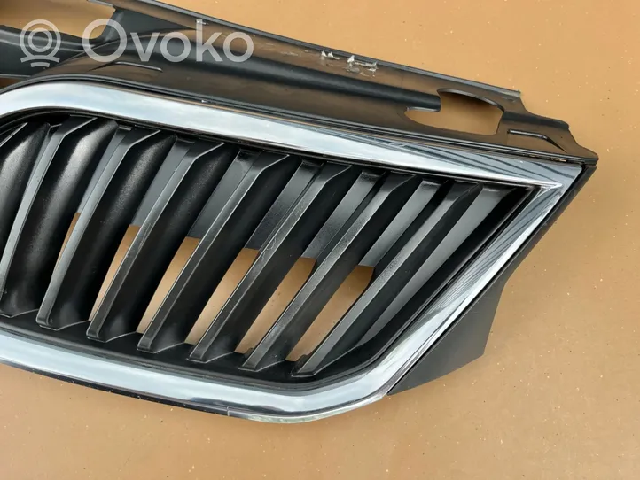 Skoda Rapid (NH) Grille de calandre avant 