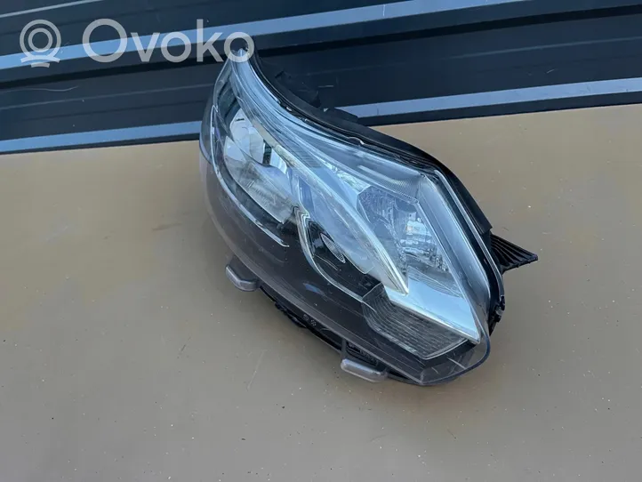 Toyota ProAce City Faro/fanale 