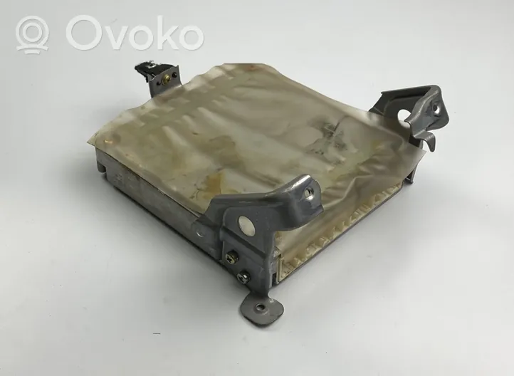 Toyota Corolla E120 E130 Sterownik / Moduł ECU 8966602310