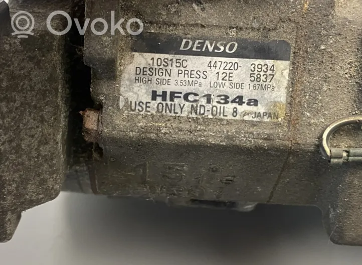 Toyota Avensis Verso Ilmastointilaitteen kompressorin pumppu (A/C) 4472203934