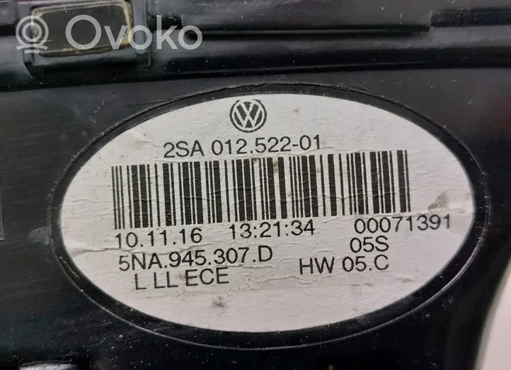 Volkswagen Tiguan Allspace Takaluukun takavalot 5NA945307D