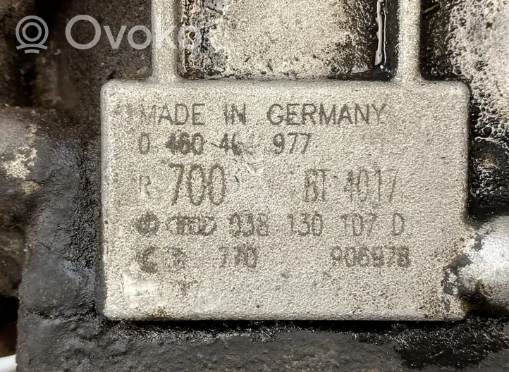 Audi A3 S3 8L Pompa ad alta pressione dell’impianto di iniezione 038130107D
