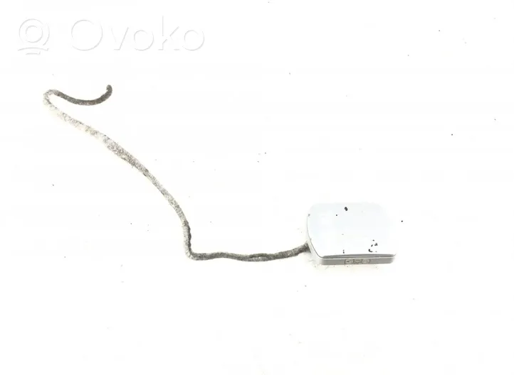 Audi A8 S8 D2 4D Radion antenni 4D0919889