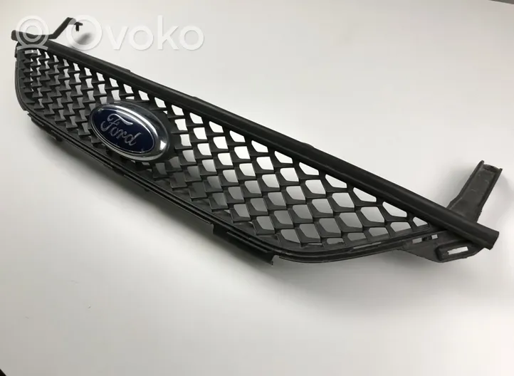 Ford Galaxy Передняя решётка 6M21-8200-A