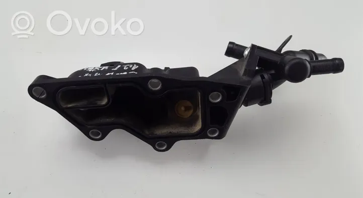 Renault Clio IV Obudowa termostatu 110606217R