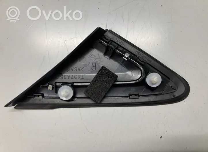 Mitsubishi Eclipse Cross Listwa / Nakładka na błotnik przedni 7407A352